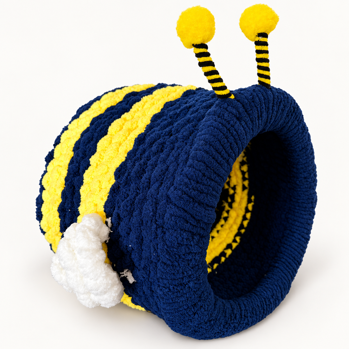 Chunky Knit Cave Bee side view on warm white background